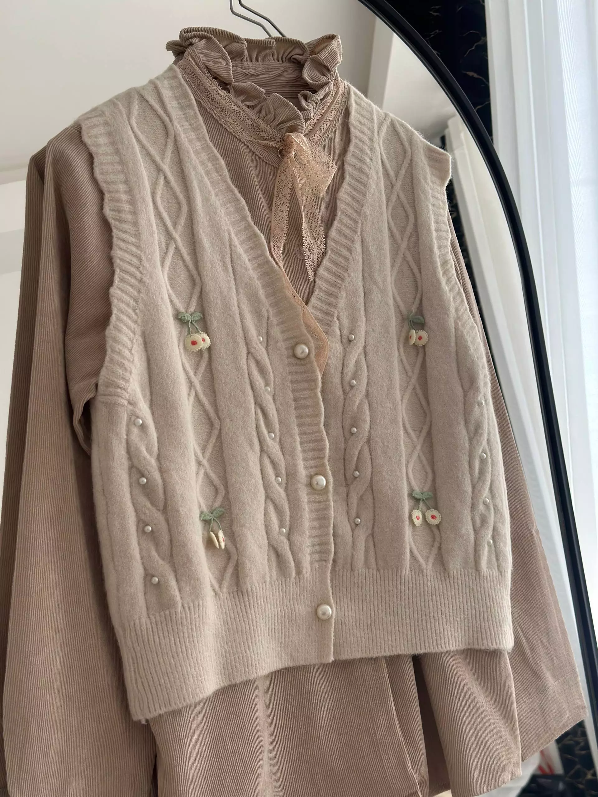 ست نازگل 2024