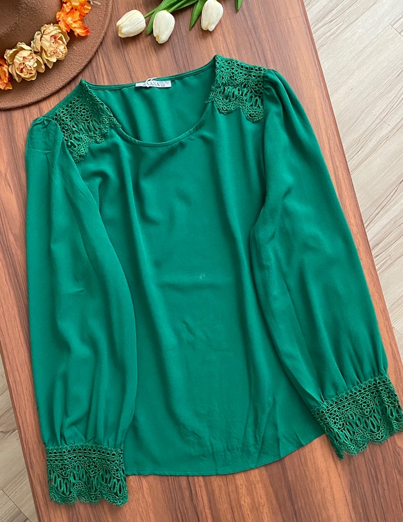شومیز سرشانه گیپور582